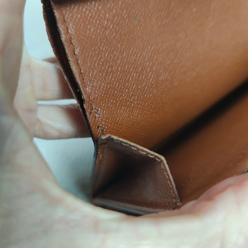 Louis Vuitton Monogram Tresor Wallet Brown Womens Bifold‎ Luxury Pre-owned FLAWS